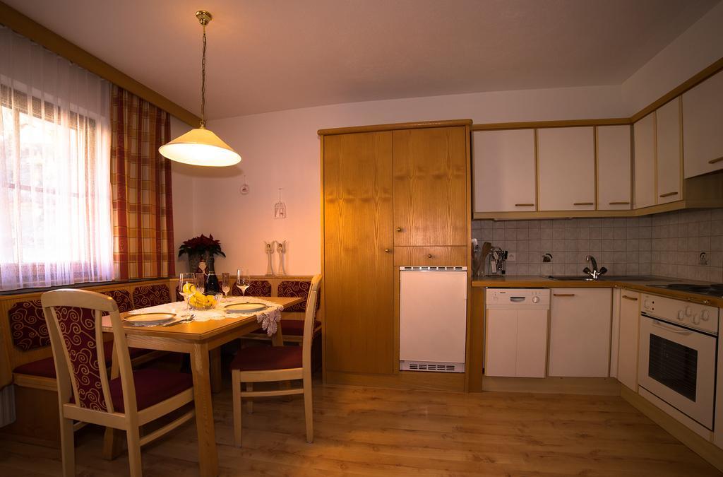 Alberts Bellevue Appartements Nauders Room photo